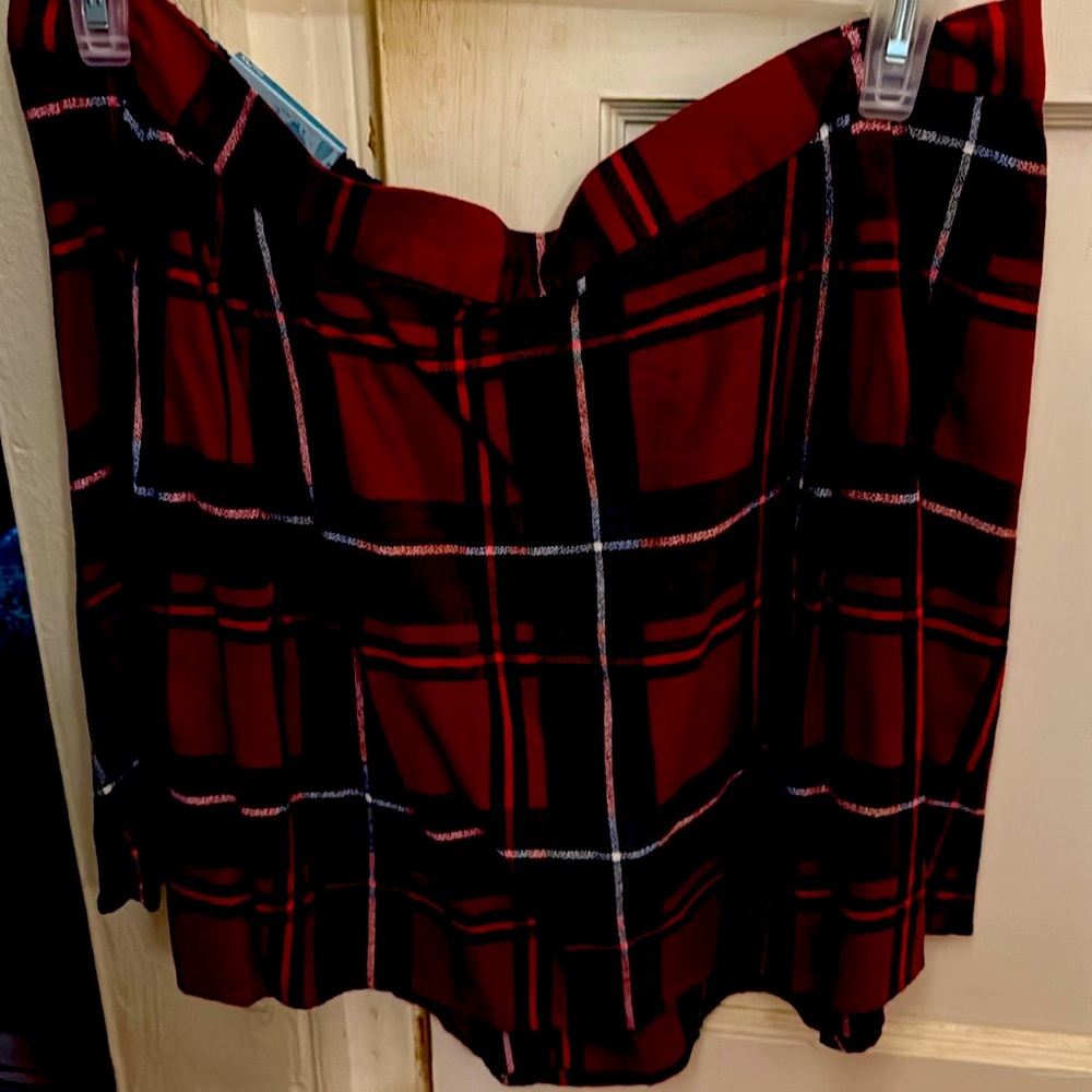 Short flannel skirt